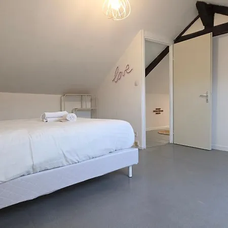 Lila Centre-ville T2 Renove Cocon Cosy Parking 45m2 아파트 *